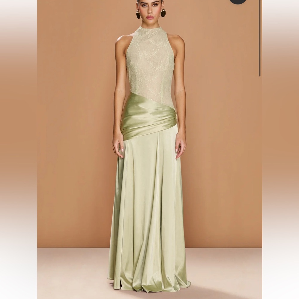 Elegant Green Evening Gown